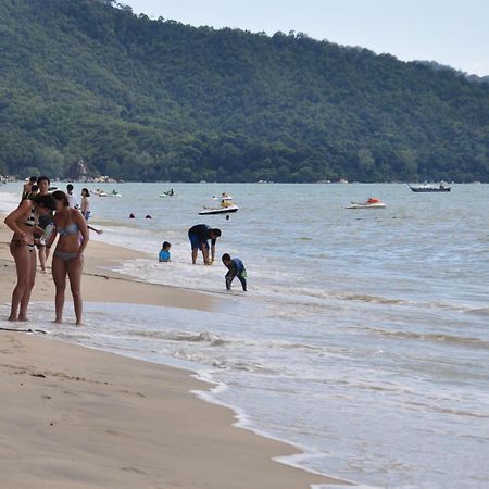 Aloka Seaview Apartment Batu Feringgi Buitenkant foto