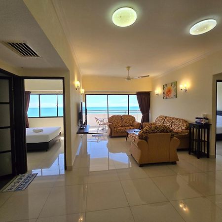 Aloka Seaview Apartment Batu Feringgi Buitenkant foto